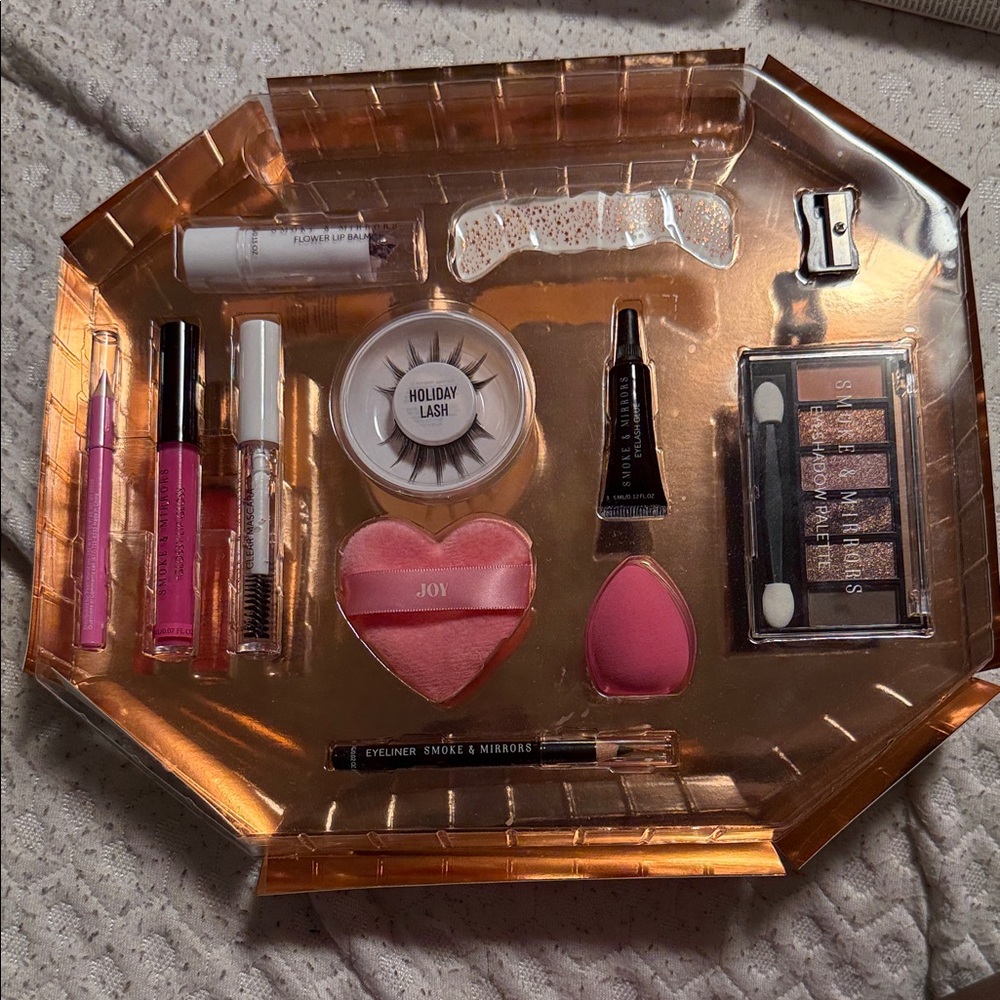 Joy Holiday Lash Makeup Collection with Pink and Black(NWOT)